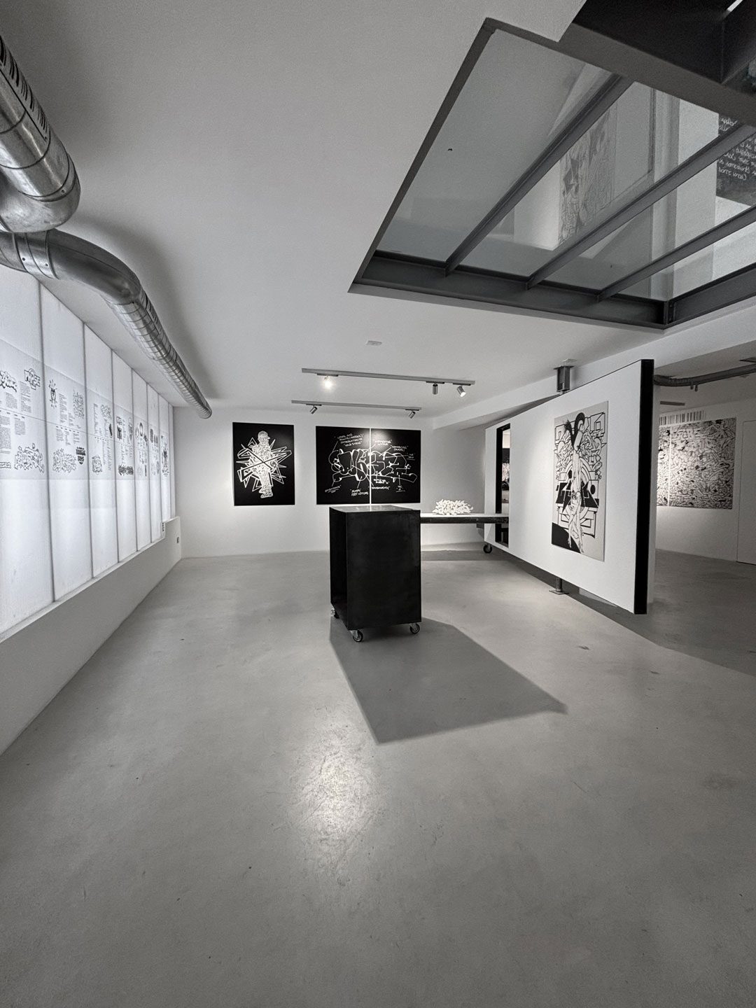 Book Launch presso Spazio Milesi — installazione scultura e stampe